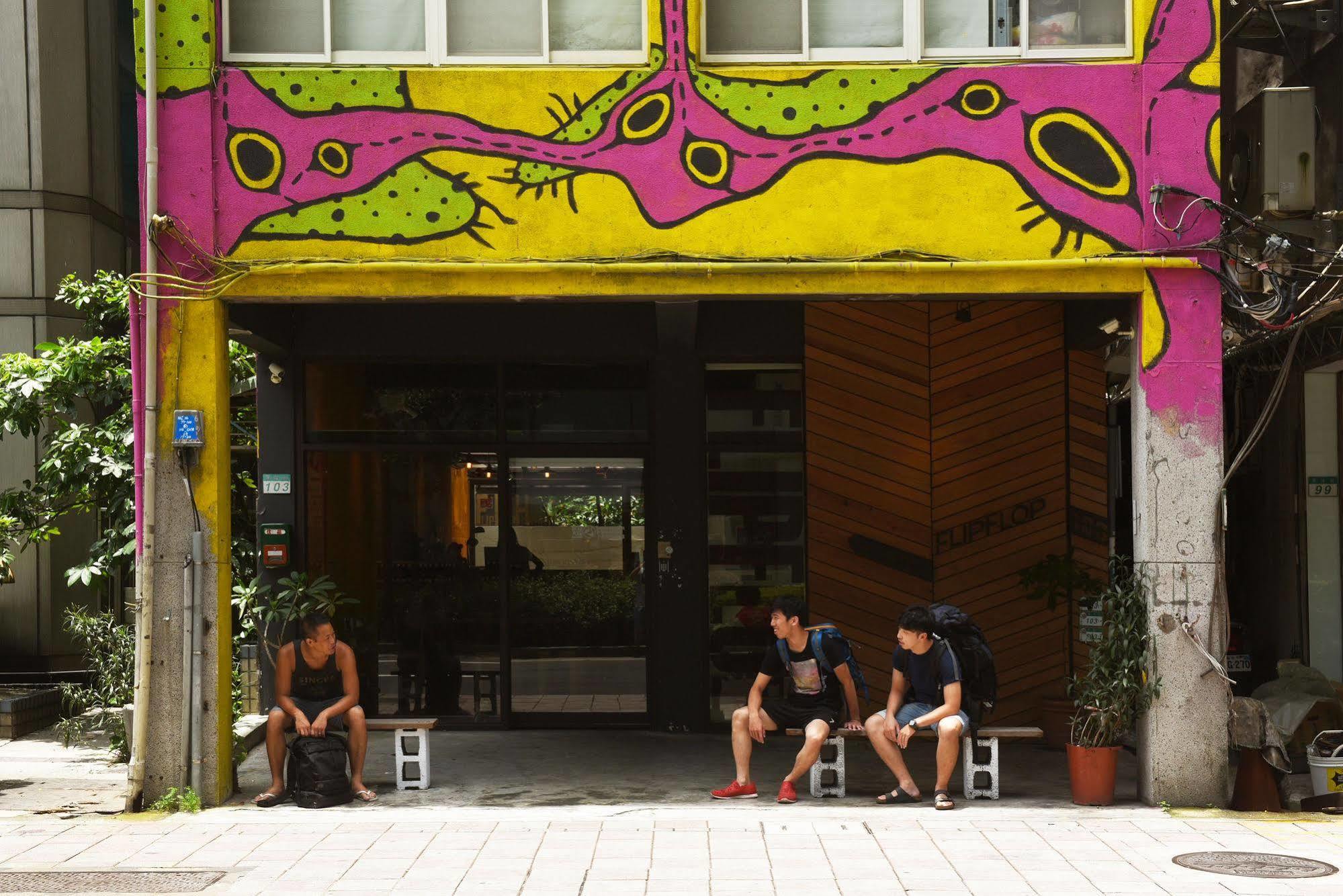 Flip Flop Hostel - Main Station Tchaj-pej Exteriér fotografie